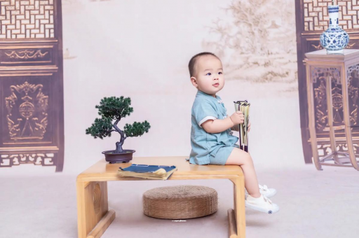 伊犁宝宝几个月笑出声